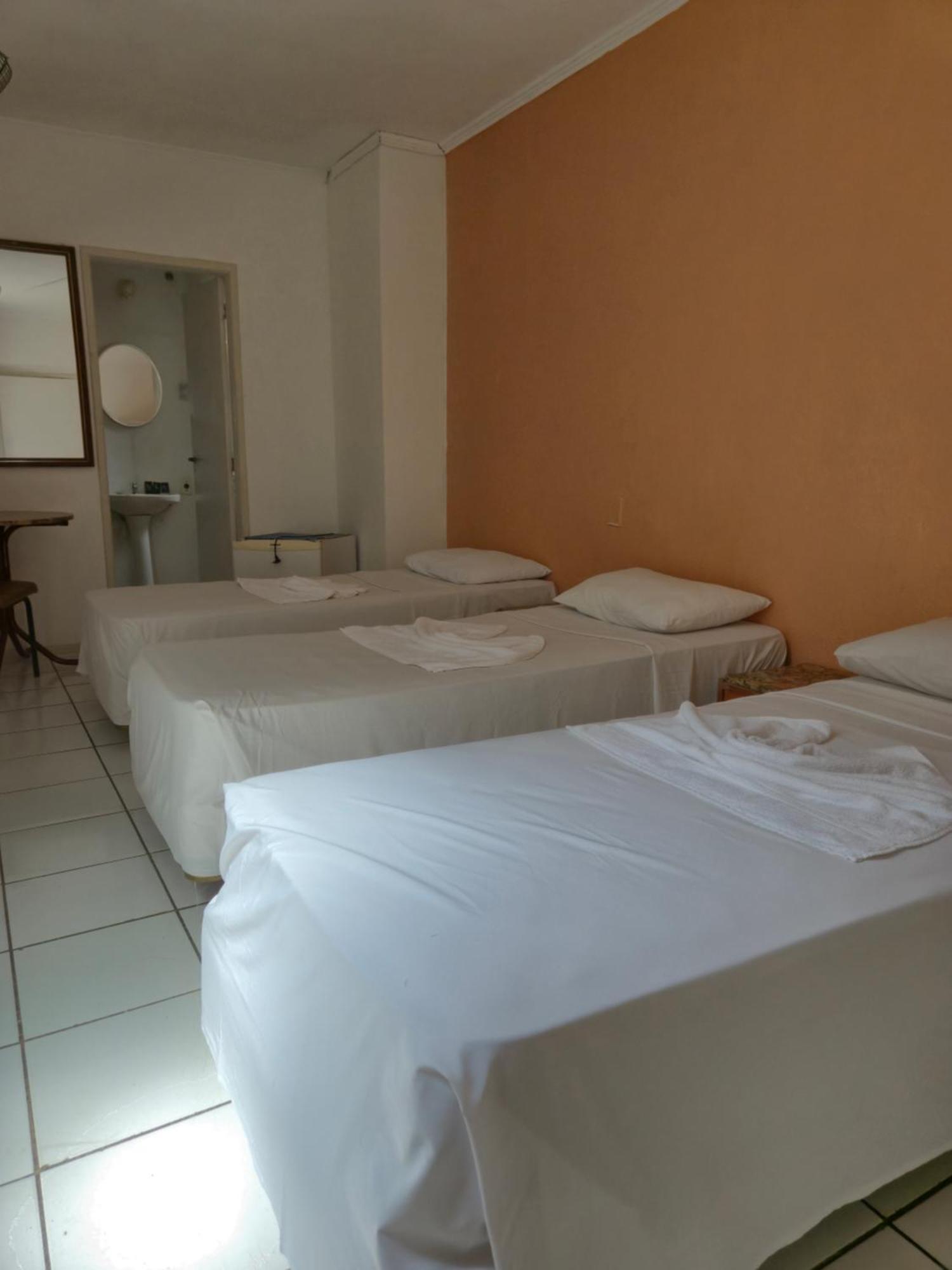 Quarto Triplo Econômico