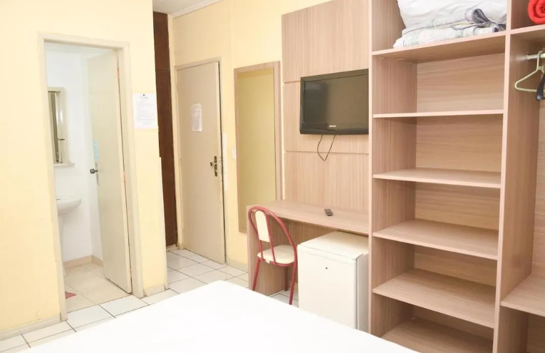 Hotel Manoá Poa - Ambiente simples, acolhedor, equipe atenciosa e localização estratégica no centro de Poa, próx a UFRGS, rodoviária e a Santa Casa-1